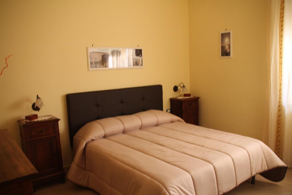 B&B A Casa Di Nonna Fondi Εξωτερικό φωτογραφία