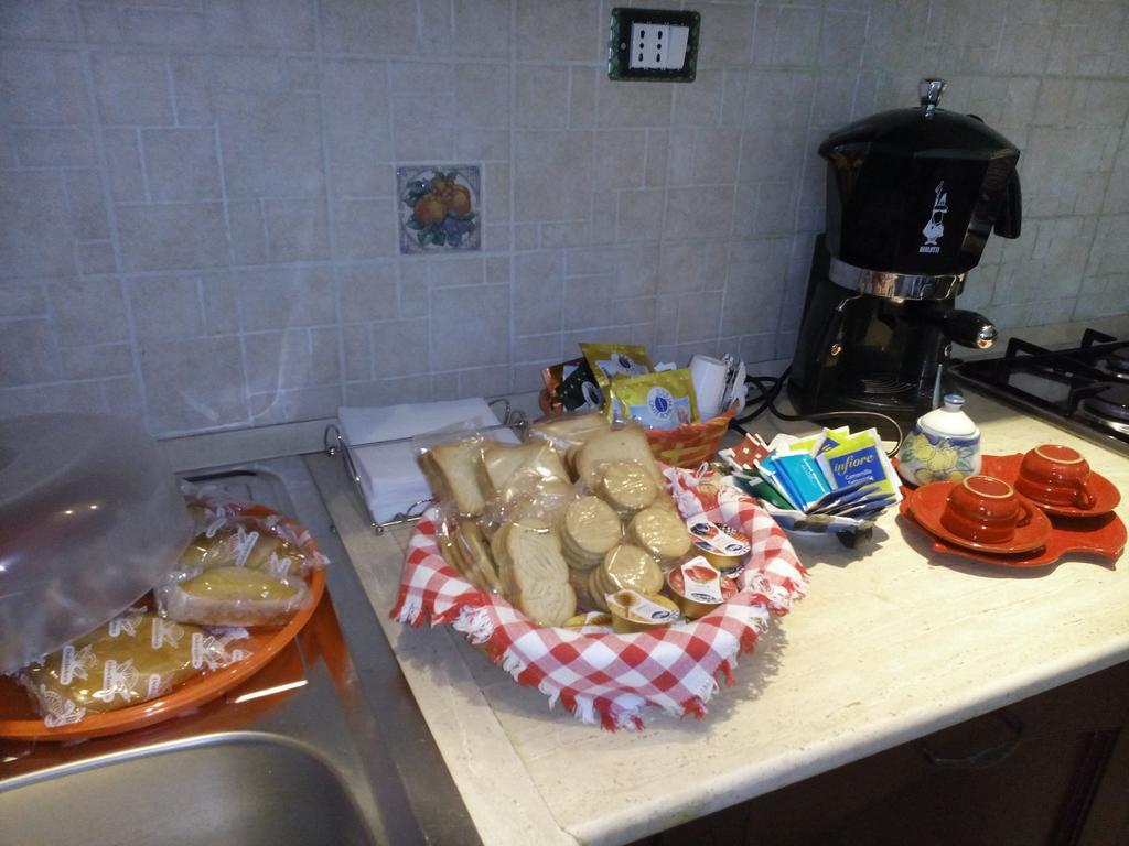 B&B A Casa Di Nonna Fondi Εξωτερικό φωτογραφία